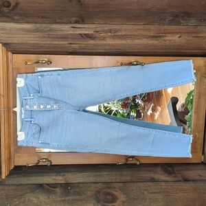 Loft Button Fly Slim Pocket The Skinny Light Wash Raw Hem Jean P28/6